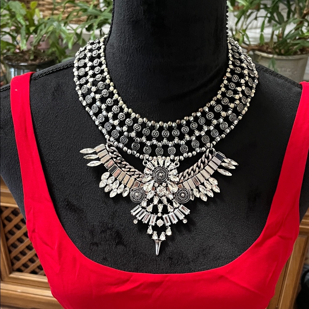 Oversized Silvertone Statement Rhinestone Bib Nec… - image 1